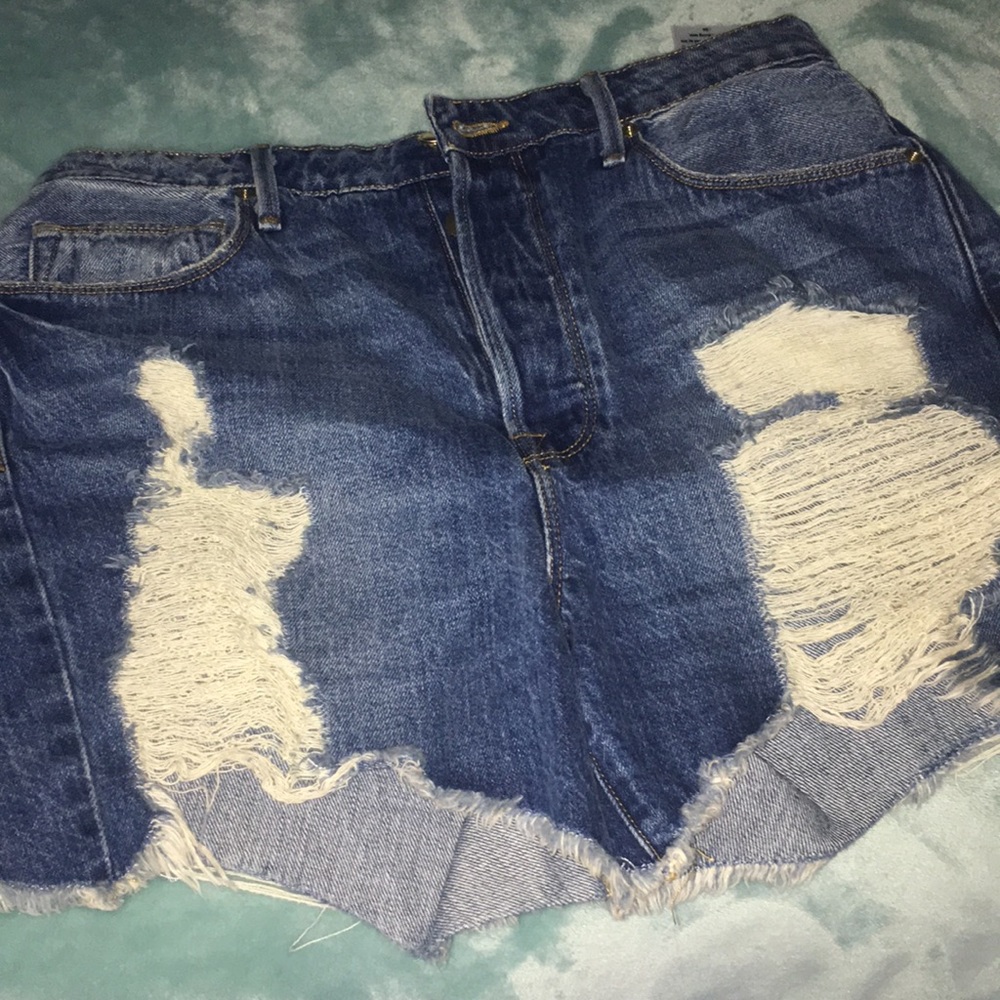 Good American Bombshell cutoffs